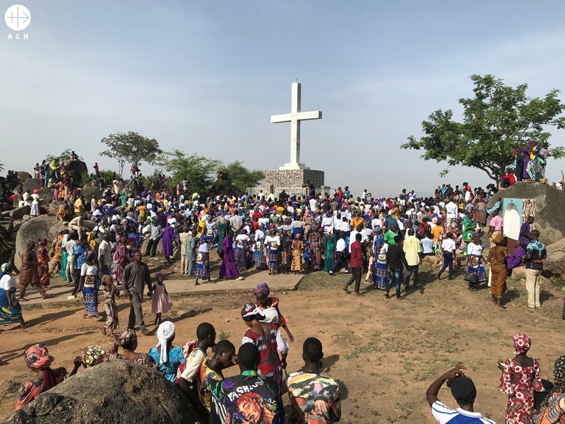 Grupos islamitas sequestram mais de 160 cristãos em ataques a igrejas na Nigéria