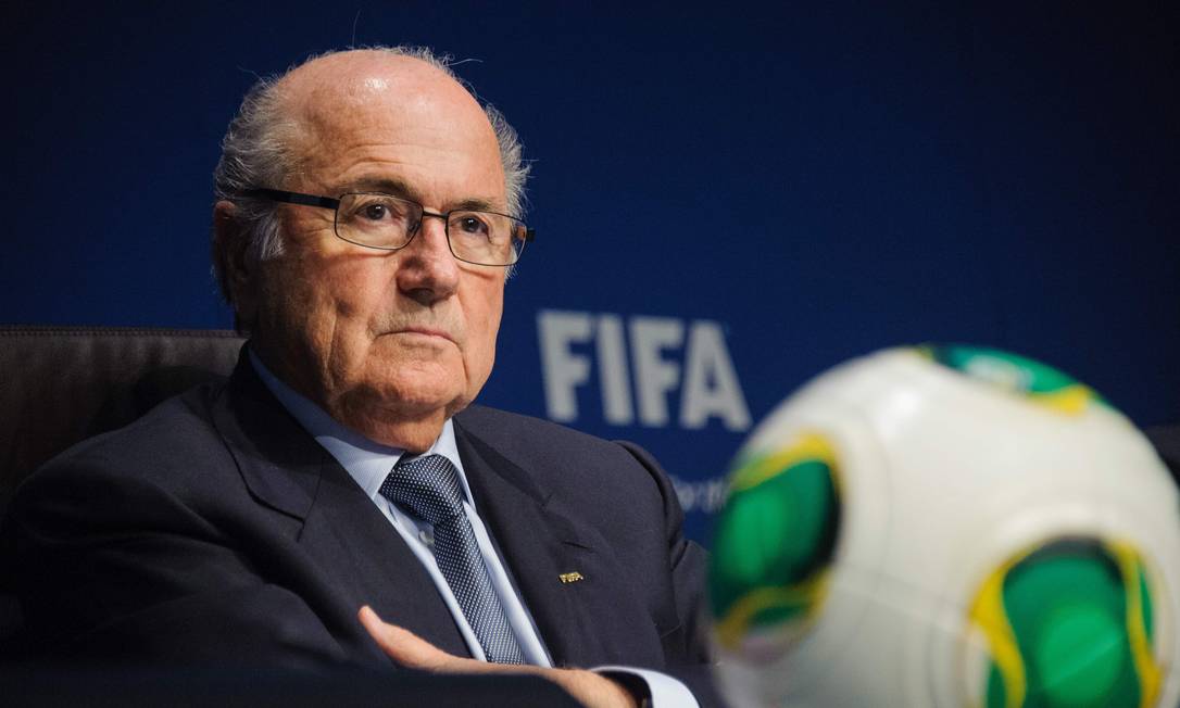 Blatter recomenda que torcedores evitem viajar aos EUA para a Copa do Mundo de 2026