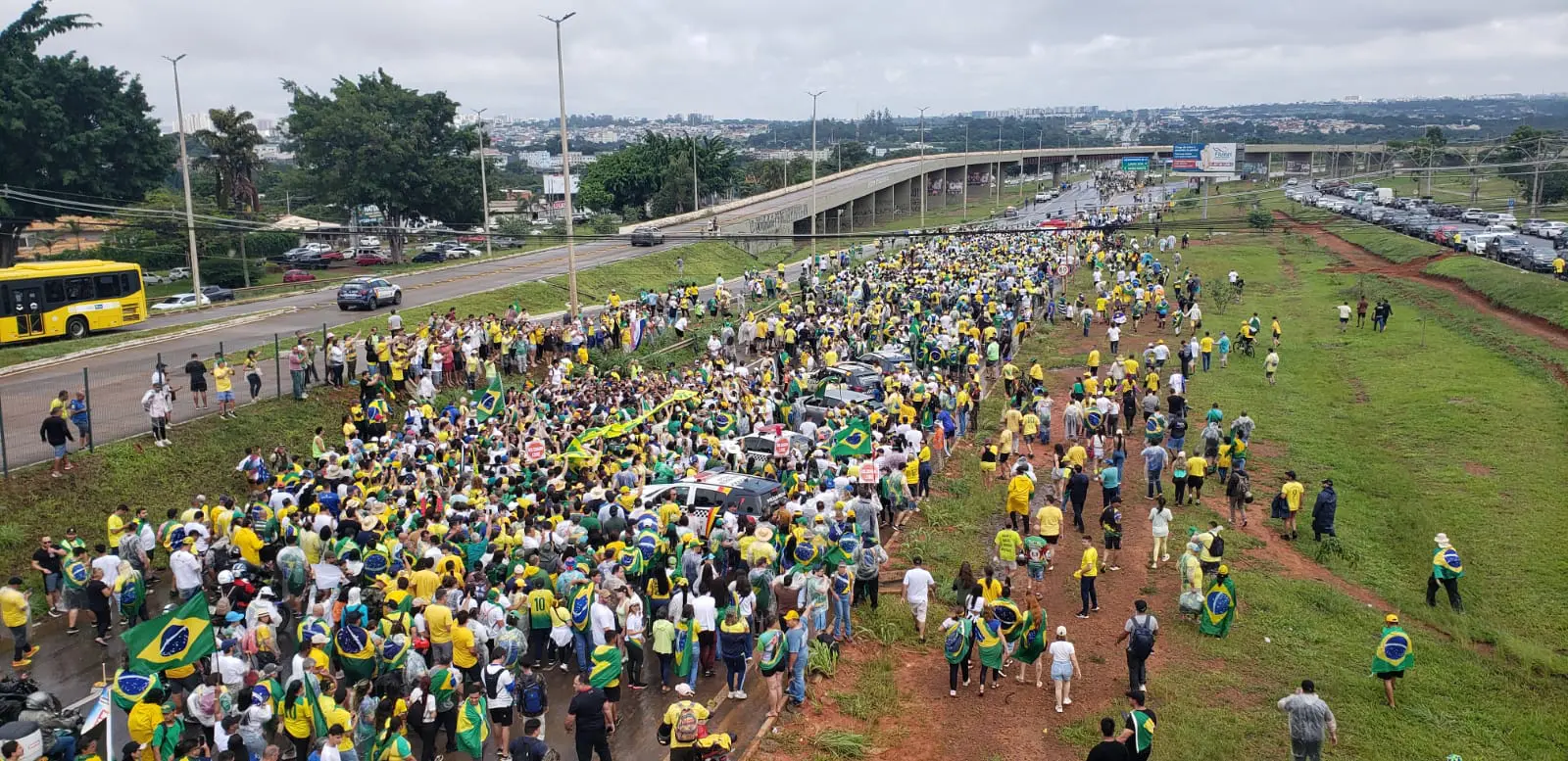 Manifestação Acorda Brasil reúne até 100 mil pessoas em Brasília, segundo organizadores