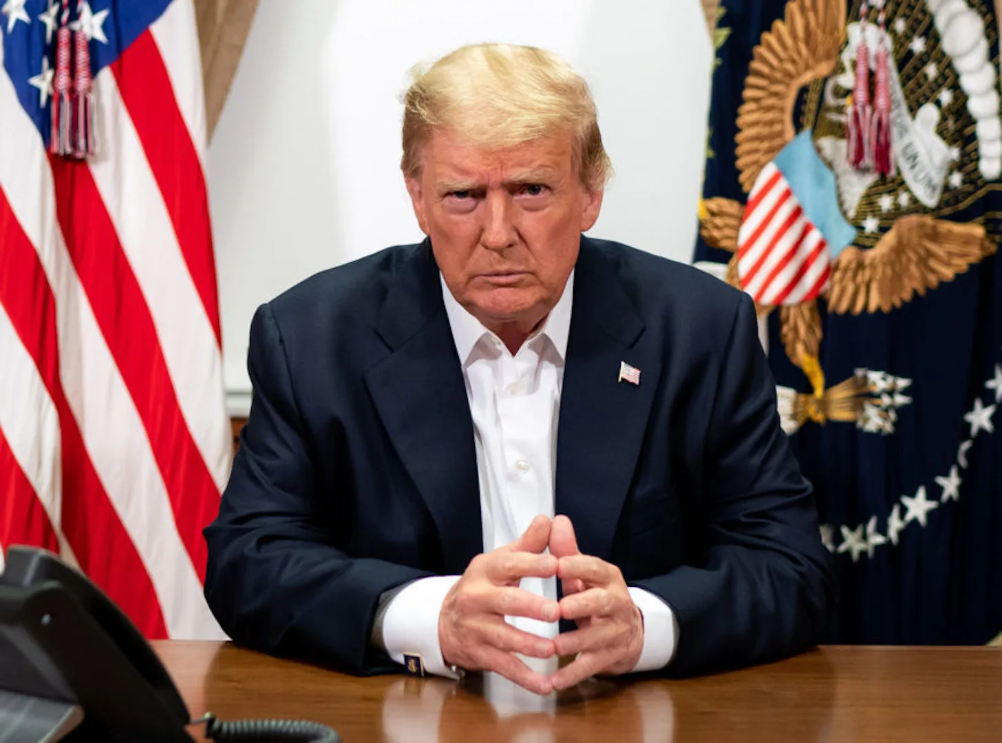 Trump anuncia envio de armada naval ao Irã em meio a tensões crescentes