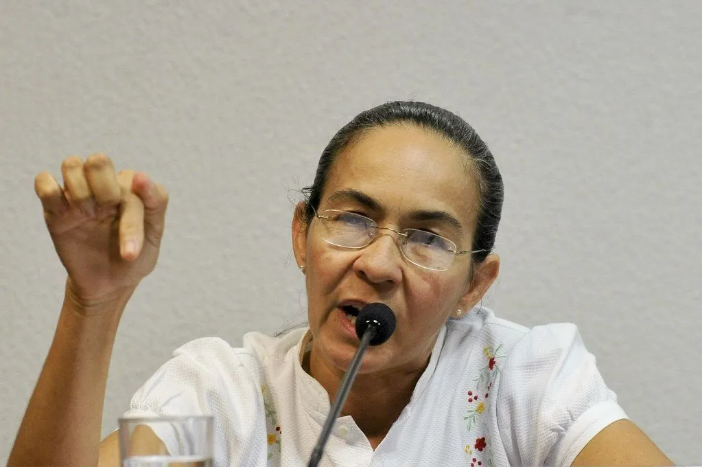 Heloísa Helena denuncia bloqueio no Congresso e cobra apoio da esquerda para CPMI do Banco Master