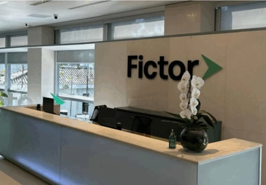 Grupo Fictor entra com recuperação judicial após crise ligada ao Banco Master 