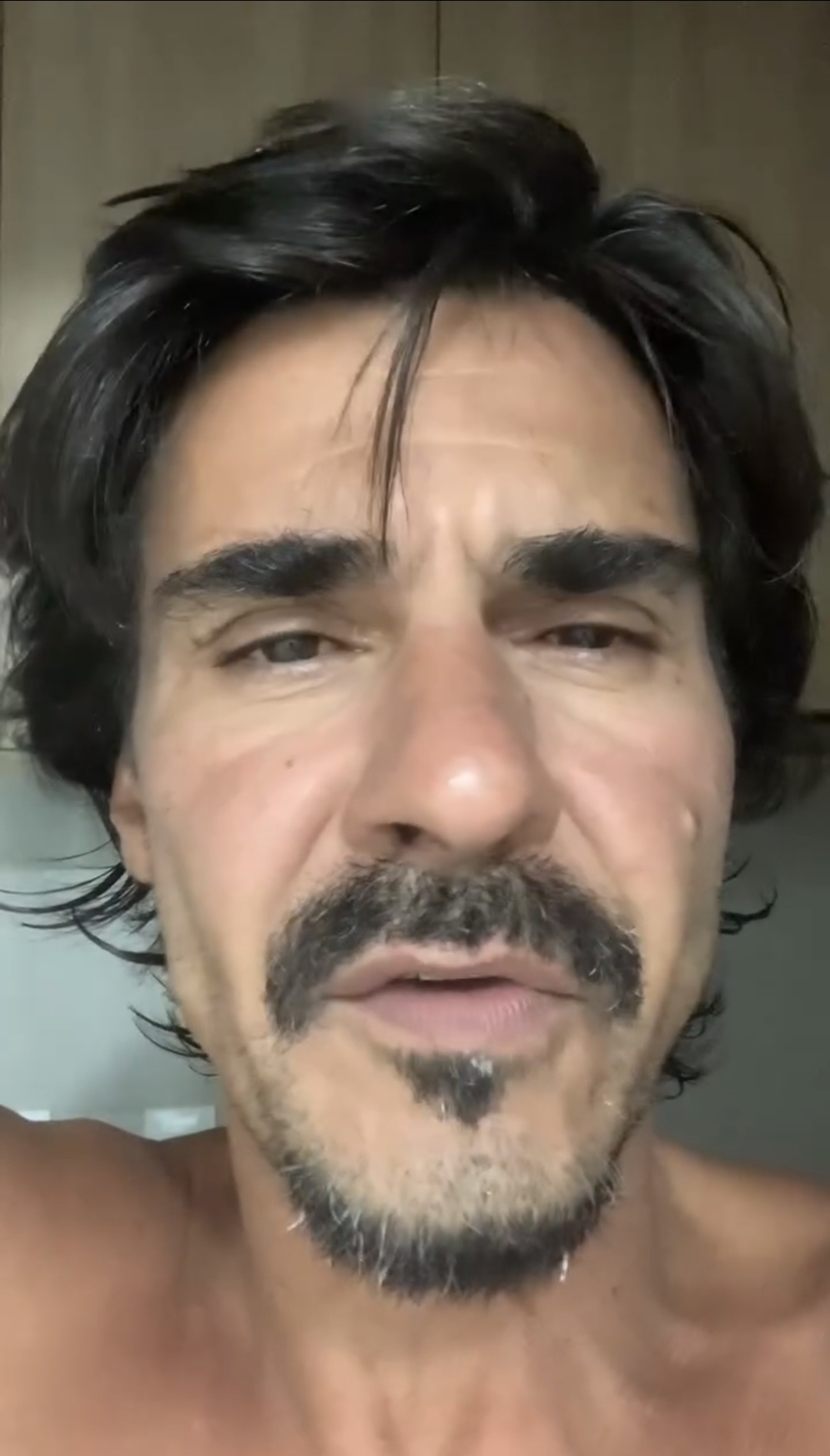 André Gonçalves relata furto de celular na Festa de Iemanjá e alerta para insegurança