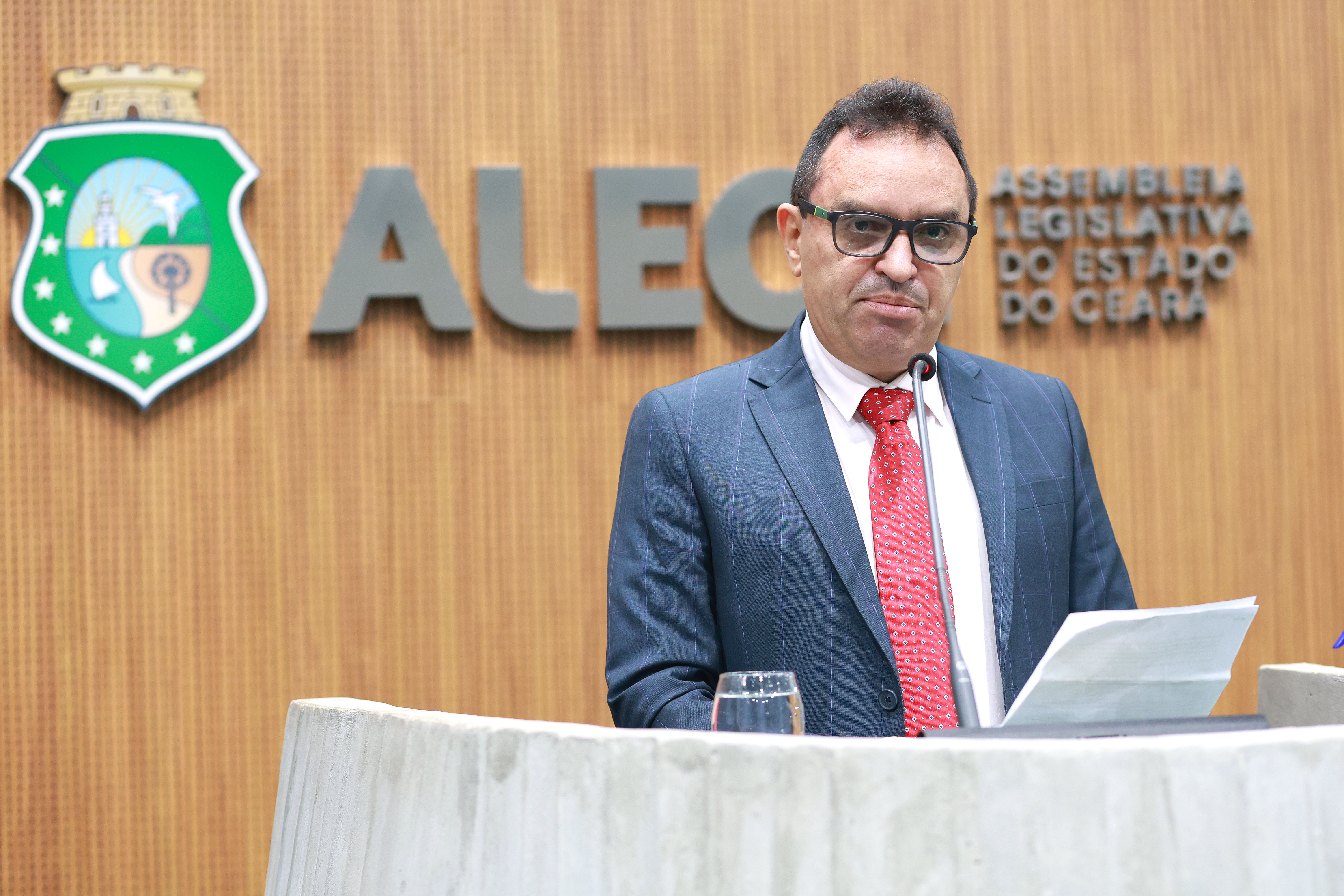 Suplente petista Pedro Lobo é detido por importunação sexual em aeroporto no Ceará