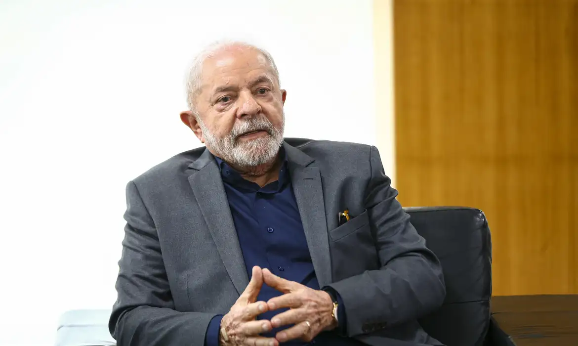Lula revela denúncia de perseguição feita por Vorcaro no caso do Banco Master
