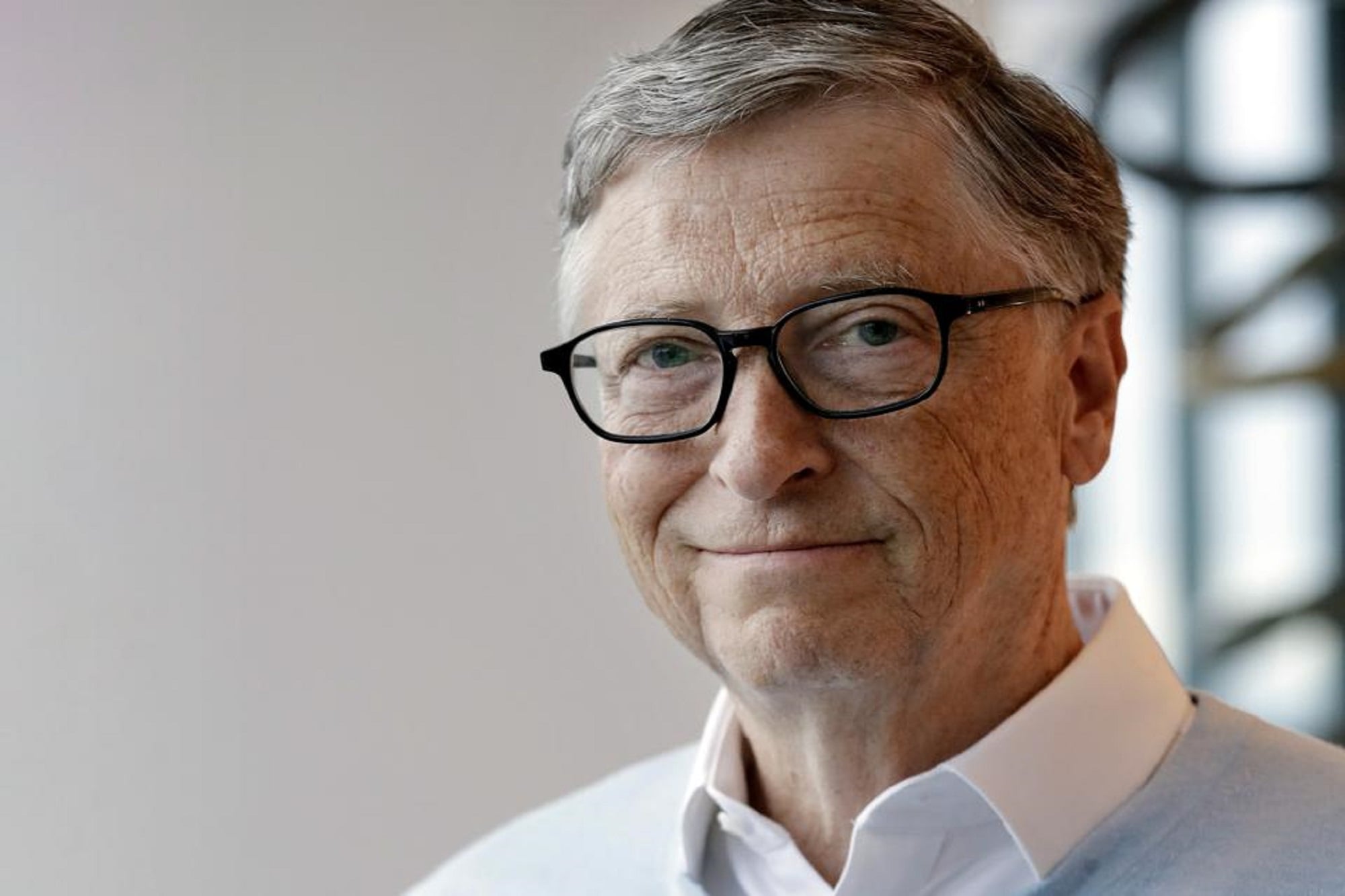 Bill Gates diz se arrepender de cada minuto ao lado de Epstein