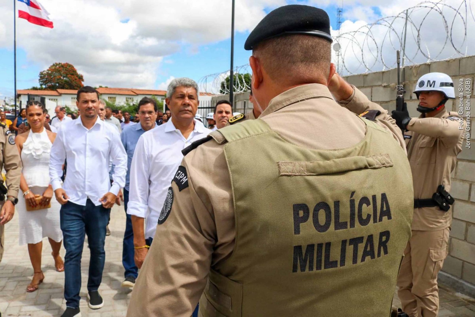 Jerônimo troca comando da PM em Salvador após morte de cabo em confronto