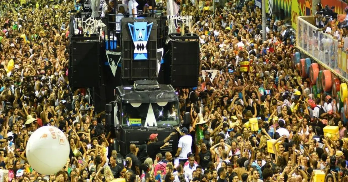 Pré-Carnaval de Salvador inicia neste sábado com 100 atrações 