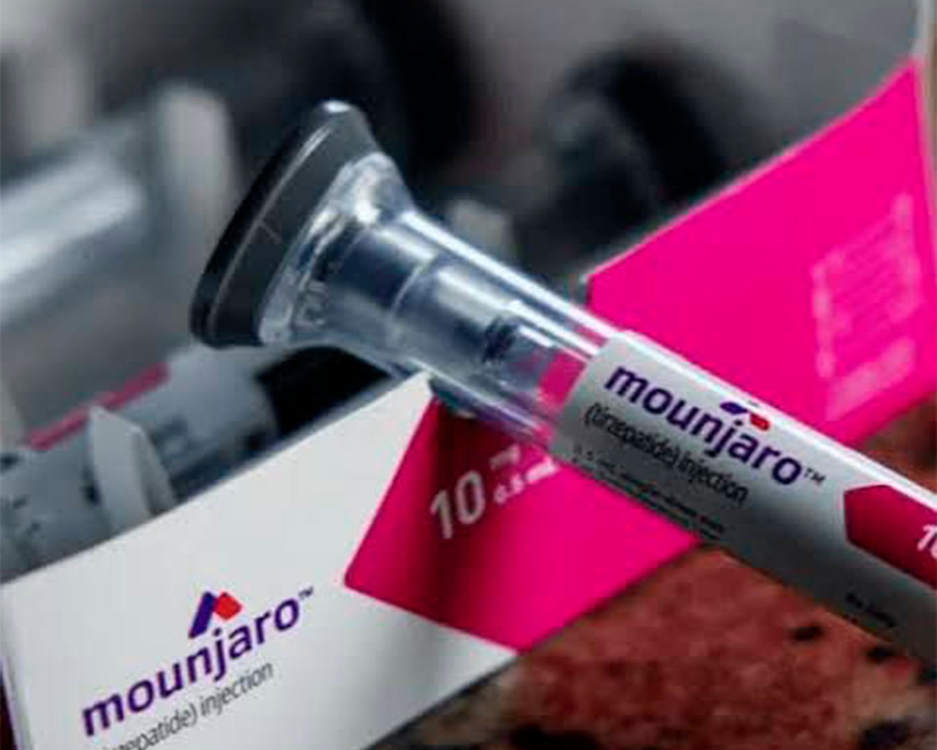 Deputados aprovam urgência para projeto que autoriza quebra de patente do Mounjaro e Zepbound