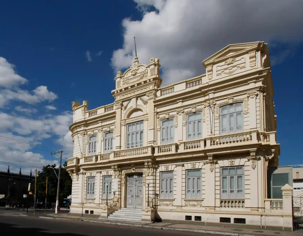 TJ-BA autoriza reajuste salarial de prefeito e vereadores em Feira de Santana