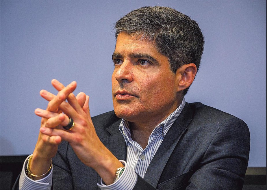 ACM Neto promete revogar aprovação em massa no primeiro dia de governo