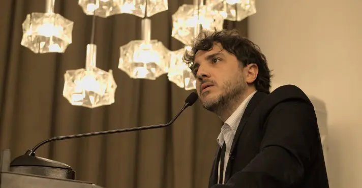 Renan Santos promete revogar aumentos de impostos sobre importados promovidos por Haddad