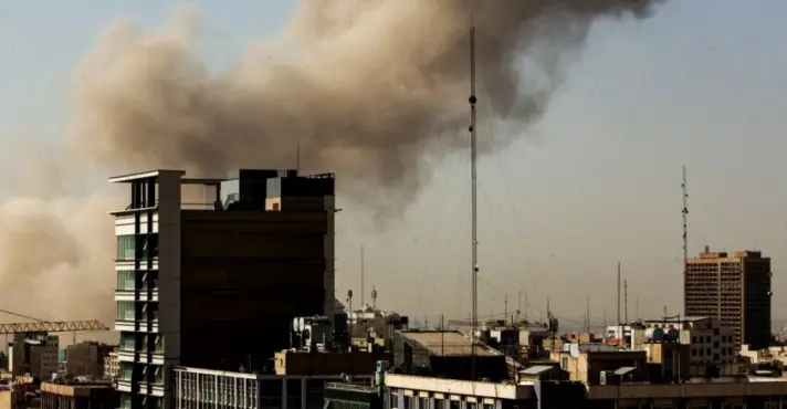 Divisão Global: Líderes mundiais se dividem entre condenações e apoio aos ataques conjuntos de EUA e Israel contra o Irã