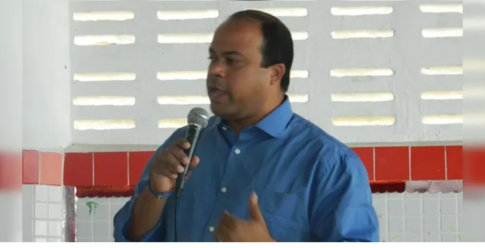 Prefeito de Santo Amaro anuncia que vai realizar obra na encosta da Candolândia com recursos próprios