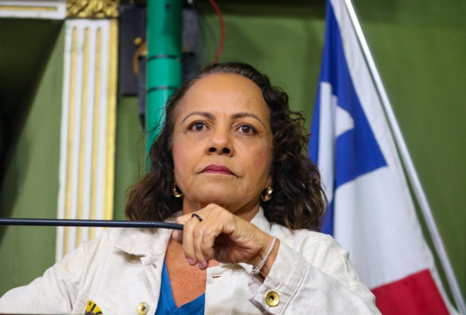 Vereadora Aladilce Souza cobra do governador Jerônimo Rodrigues medidas urgentes contra a perda de hospitais credenciados no Planserv