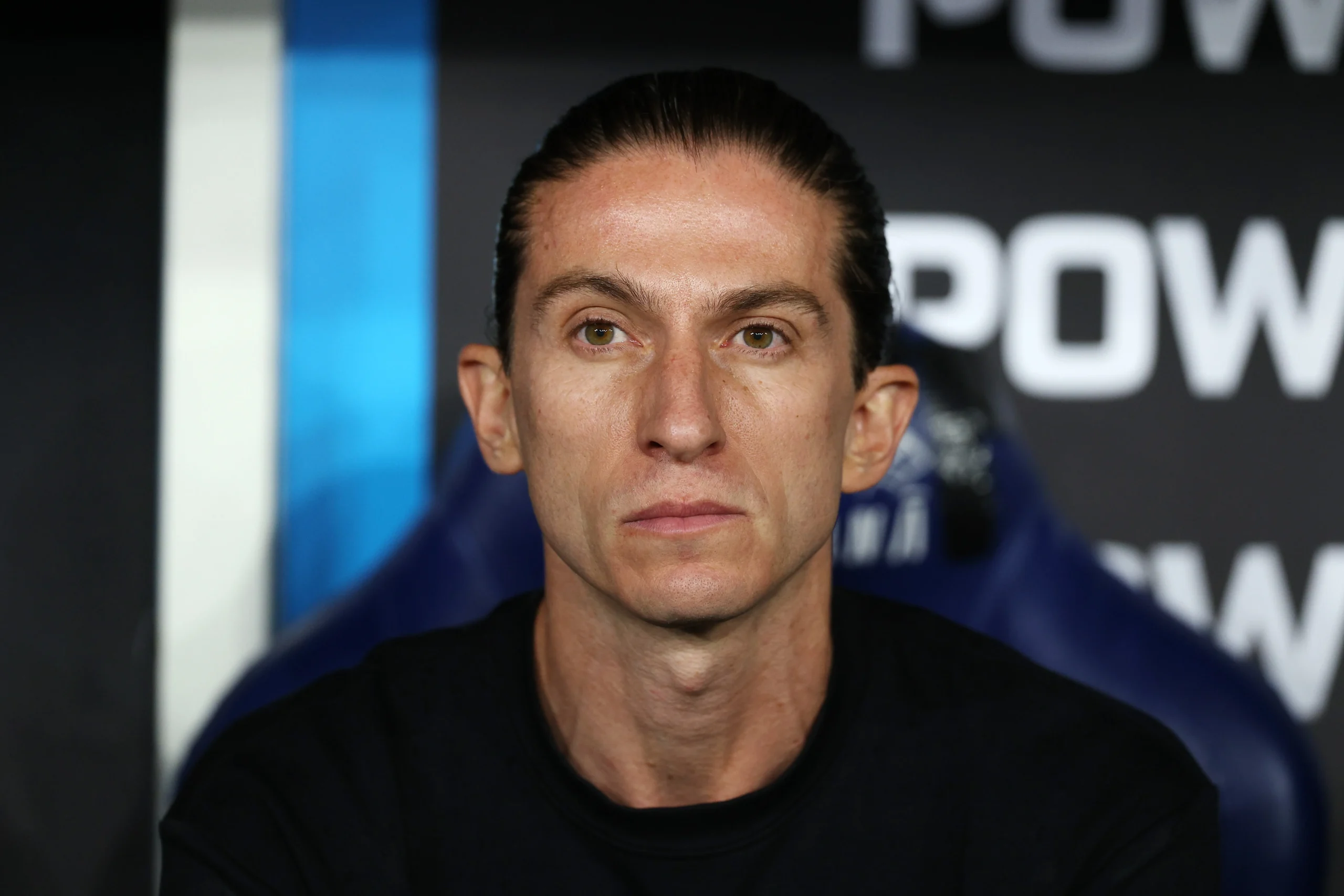 O Flamengo surpreendeu ao demitir Filipe Luís mesmo após goleada histórica