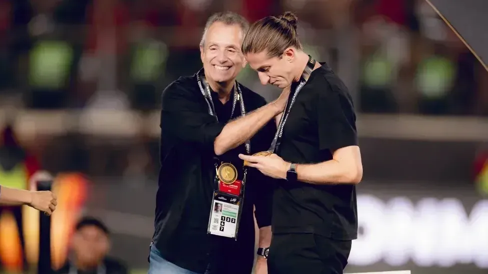 Bap elogia contribuição de Filipe Luís e deseja sucesso ao ex-treinador