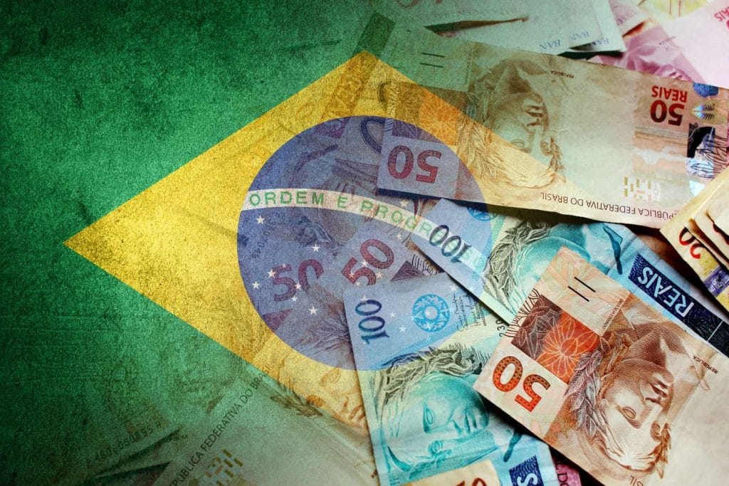 Endividamento das famílias brasileiras atinge recorde histórico de 80,2% em fevereiro