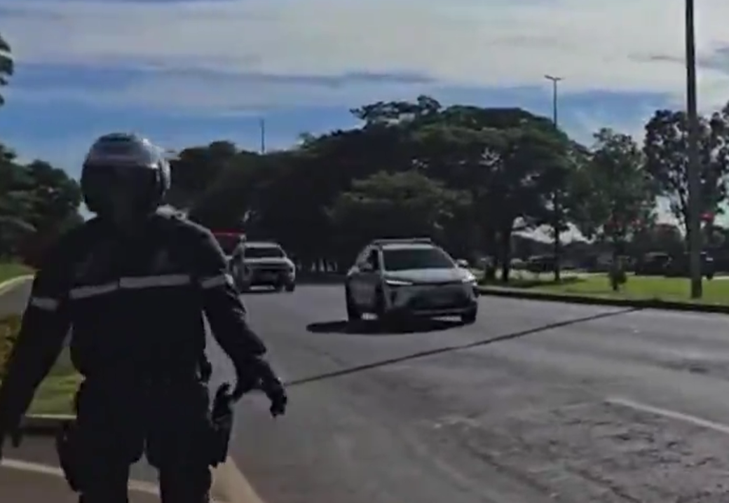 Bolsonaro é internado após calafrios e vômitos intensos