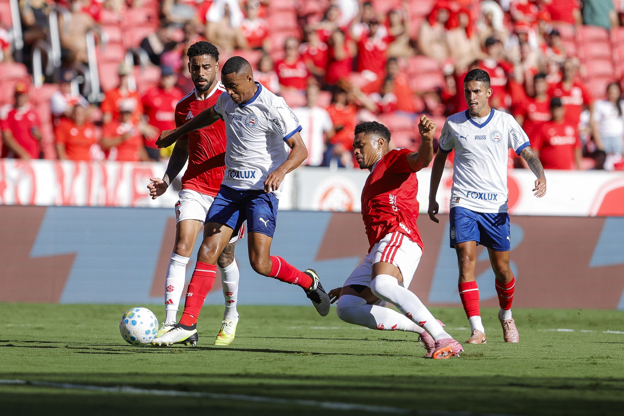 Bahia vence Internacional por 1 a 0 no Beira-Rio e quebra tabu histórico