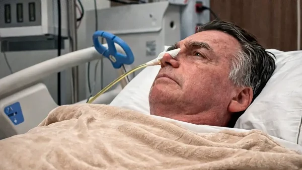 Bolsonaro transferido para cuidados intermediários