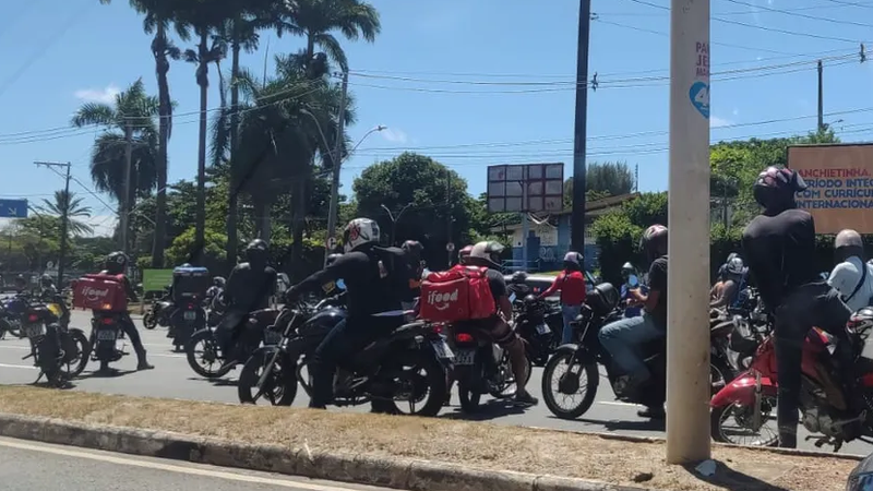Paralisação geral de motoristas de aplicativos e motoboys é anunciada para terça-feira em Salvador