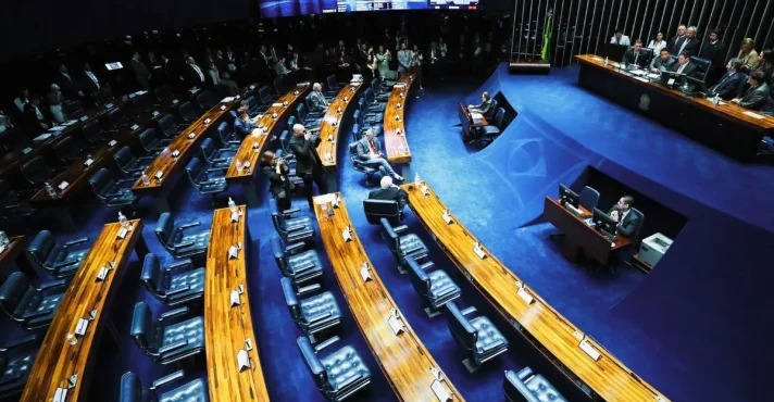 Senado aprova criação do crime de vicaricídio com pena de até 40 anos