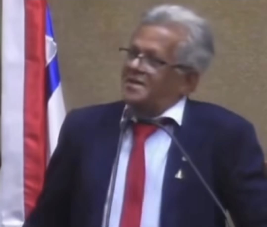 Raimundinho da JR chama Olívia Santana de mulher negra de coração branco em sessão