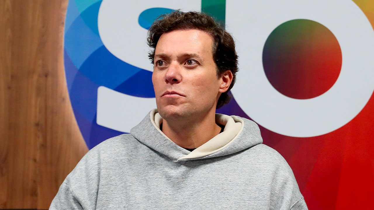 Senador orienta André Valadão a permanecer nos Estados Unidos durante apurações da CPMI do INSS