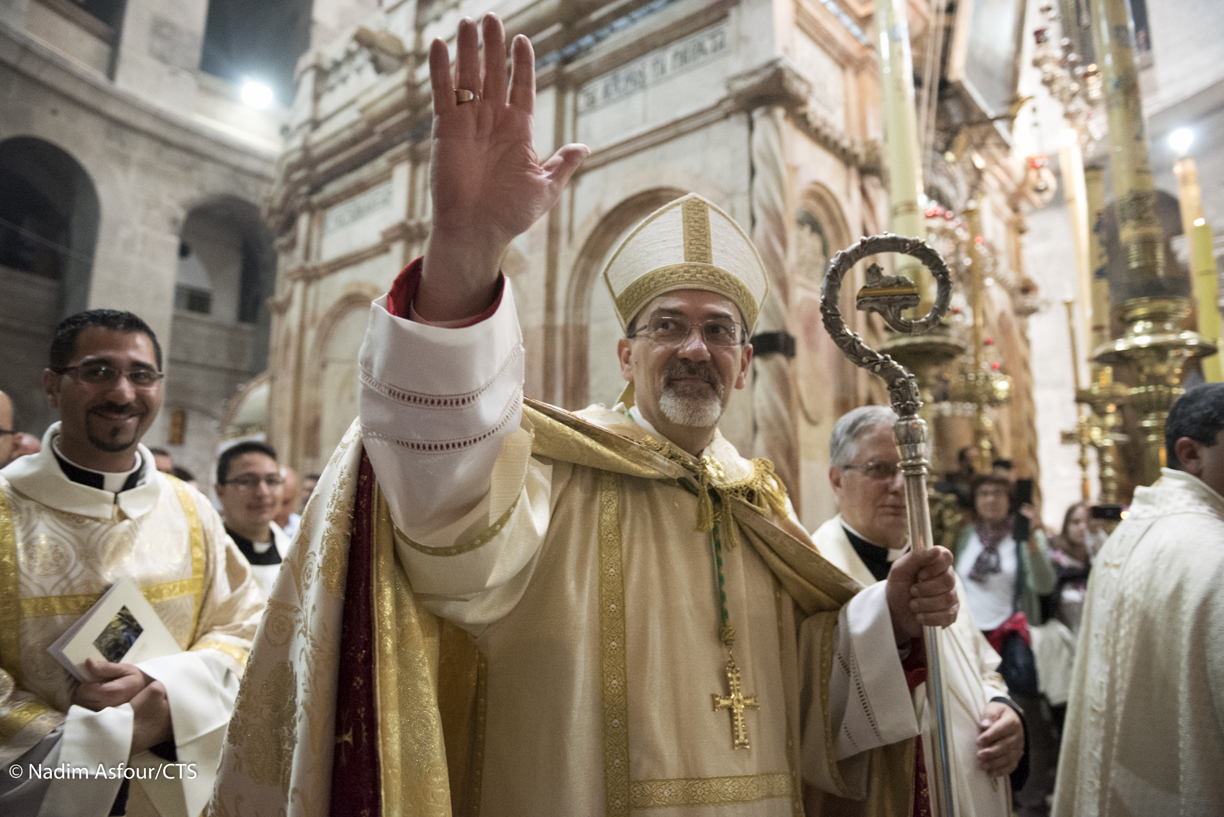 Polícia israelense impede cardeal Pierbattista Pizzaballa e custodio da Terra Santa de celebrar Missa do Domingo de Ramos na Basílica do Santo Sepulcro