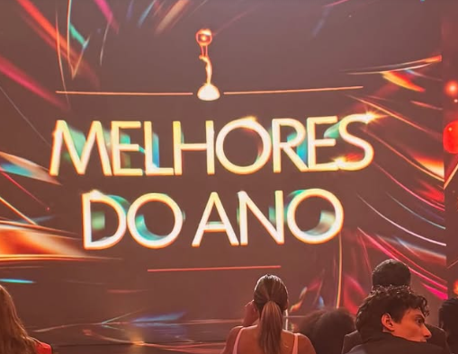 Ivete Sangalo ironiza presença de Leo Dias e Sonia Abrão no Melhores do Ano