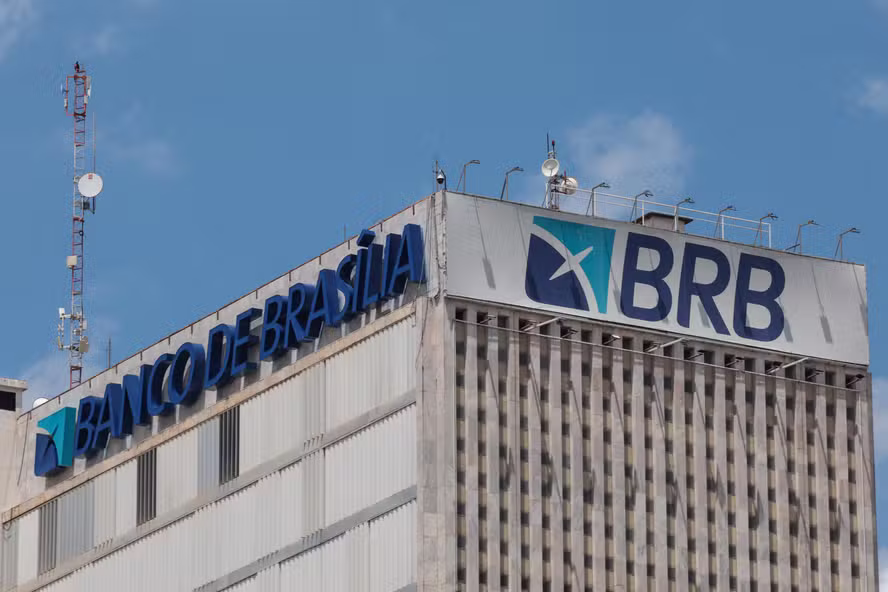 BRB comprou mais de R$ 30 bilhões em ativos do Banco Master, aponta investigação
