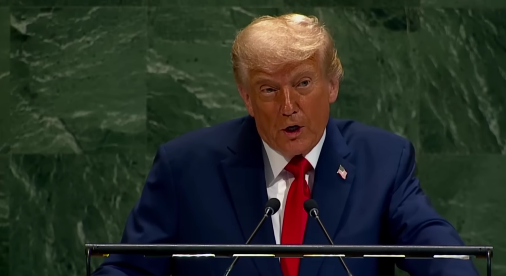 Trump diz que iranianos só estão vivos para negociar