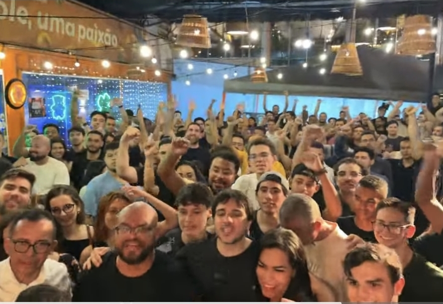 Renan Santos lota evento para lançamento de pré-candidatos no Maranhão