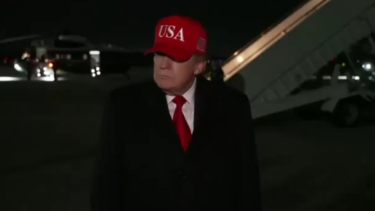 Trump critica Papa Leão XIV e pontífice rebate ataques da administração americana