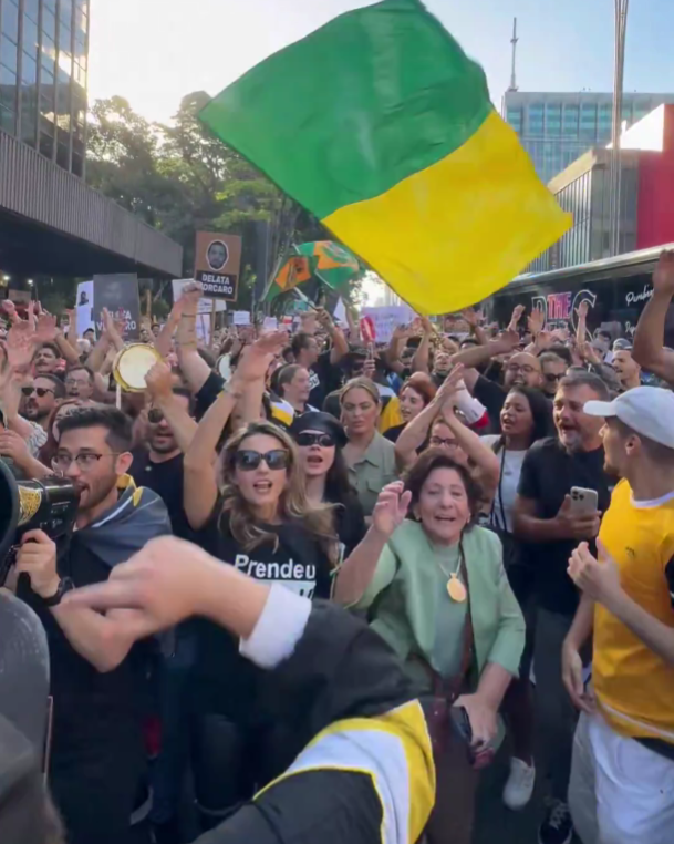 MBL realiza novo protesto contra o Banco Master e o STF na Avenida Paulista