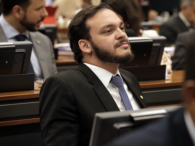 PF deflagra Operação Colligatio e cumpre buscas contra ex-deputado federal na Bahia.