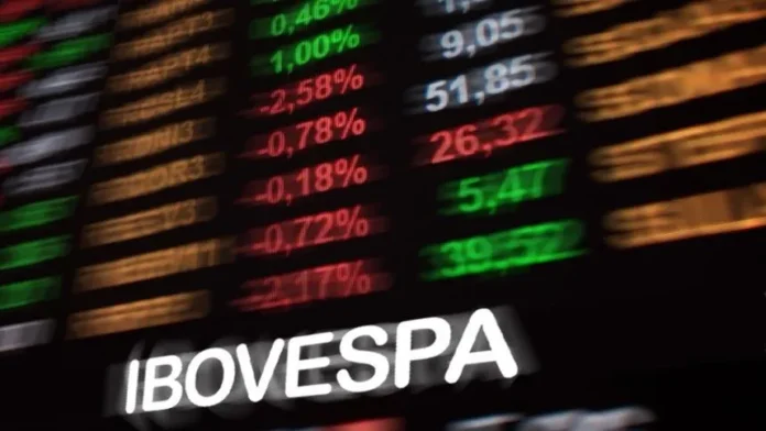 Ibovespa supera recorde real após 18 anos