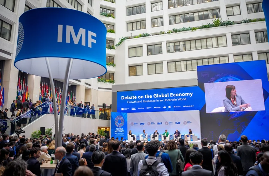 FMI prevê dívida pública em 100% do PIB no primeiro ano do próximo governo