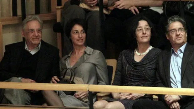 Justiça interdita Fernando Henrique Cardoso