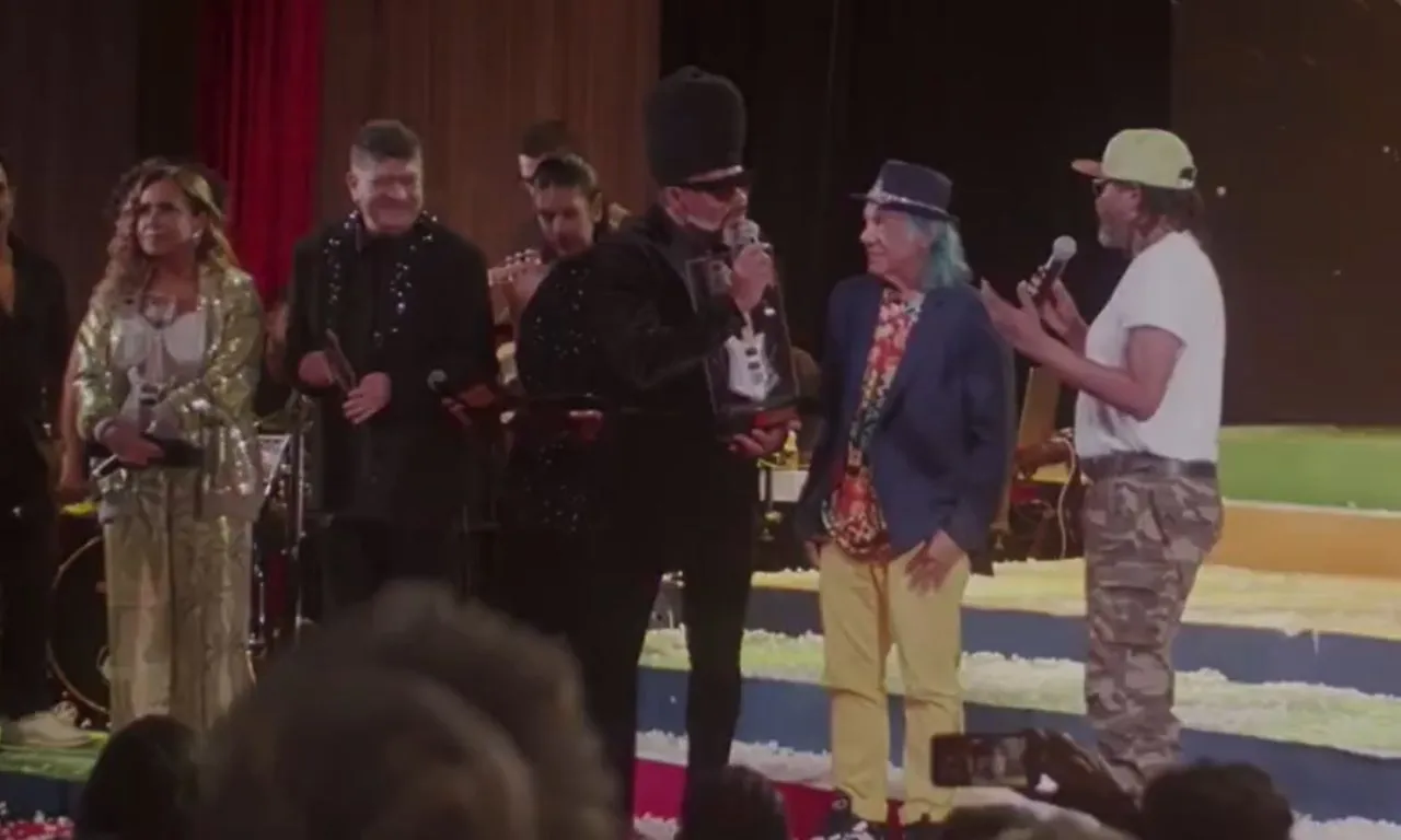 Daniela Mercury pede desculpas a Edson Gomes após polêmica em premiação baiana