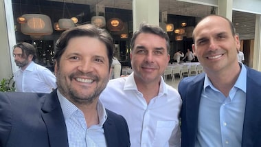 Eduardo Bolsonaro ignora base bolsonarista e apoia centrão André do Prado para o Senado