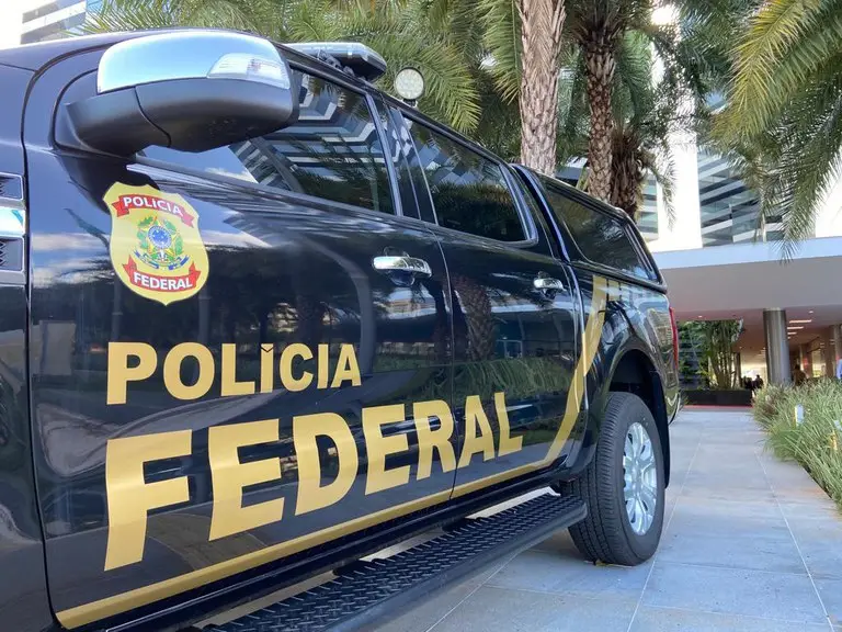 PF pretende ouvir mulheres de festas organizadas por Vorcaro com autoridades