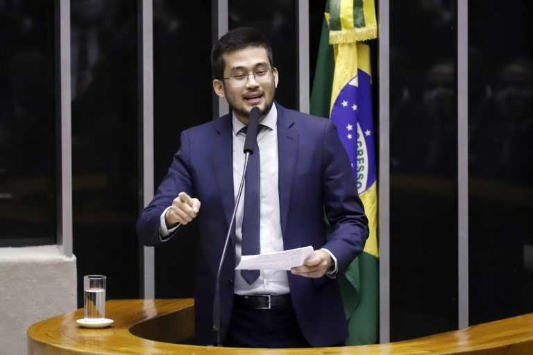 Kim Kataguiri propõe endurecimento contra condenados por crimes sexuais contra crianças