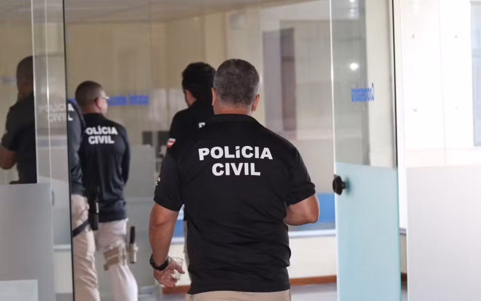 Homem é detido por abusar da filha com ajuda do filho na Bahia