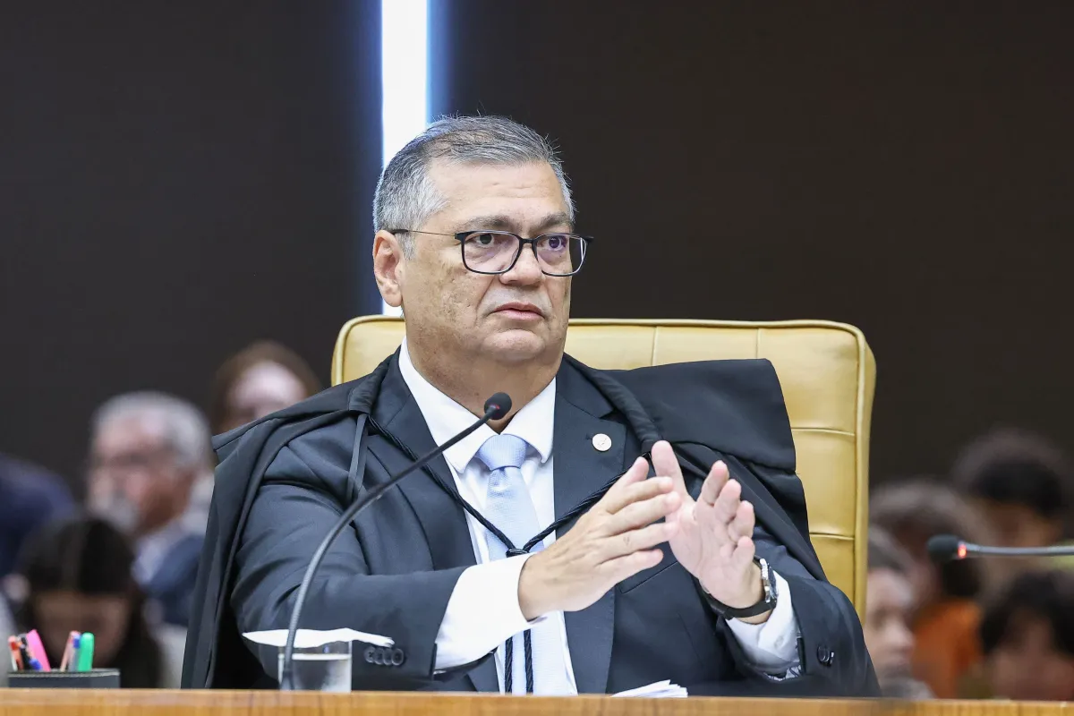 Dino determina processo separado no STF para investigar emendas a ONGs culturais