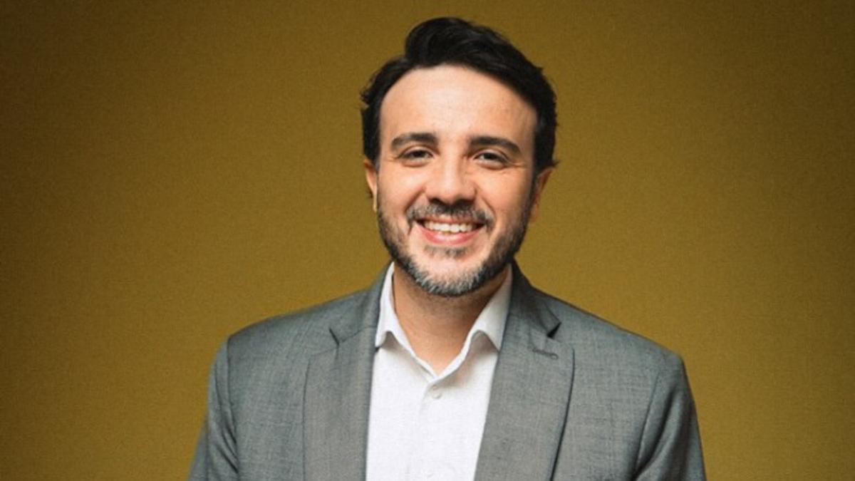 Renan Santos registra 7,4% e consolida terceiro lugar em pesquisa Vetor Arrow; Lula tem 7 pontos de vantagem sobre Flávio no 1º turno