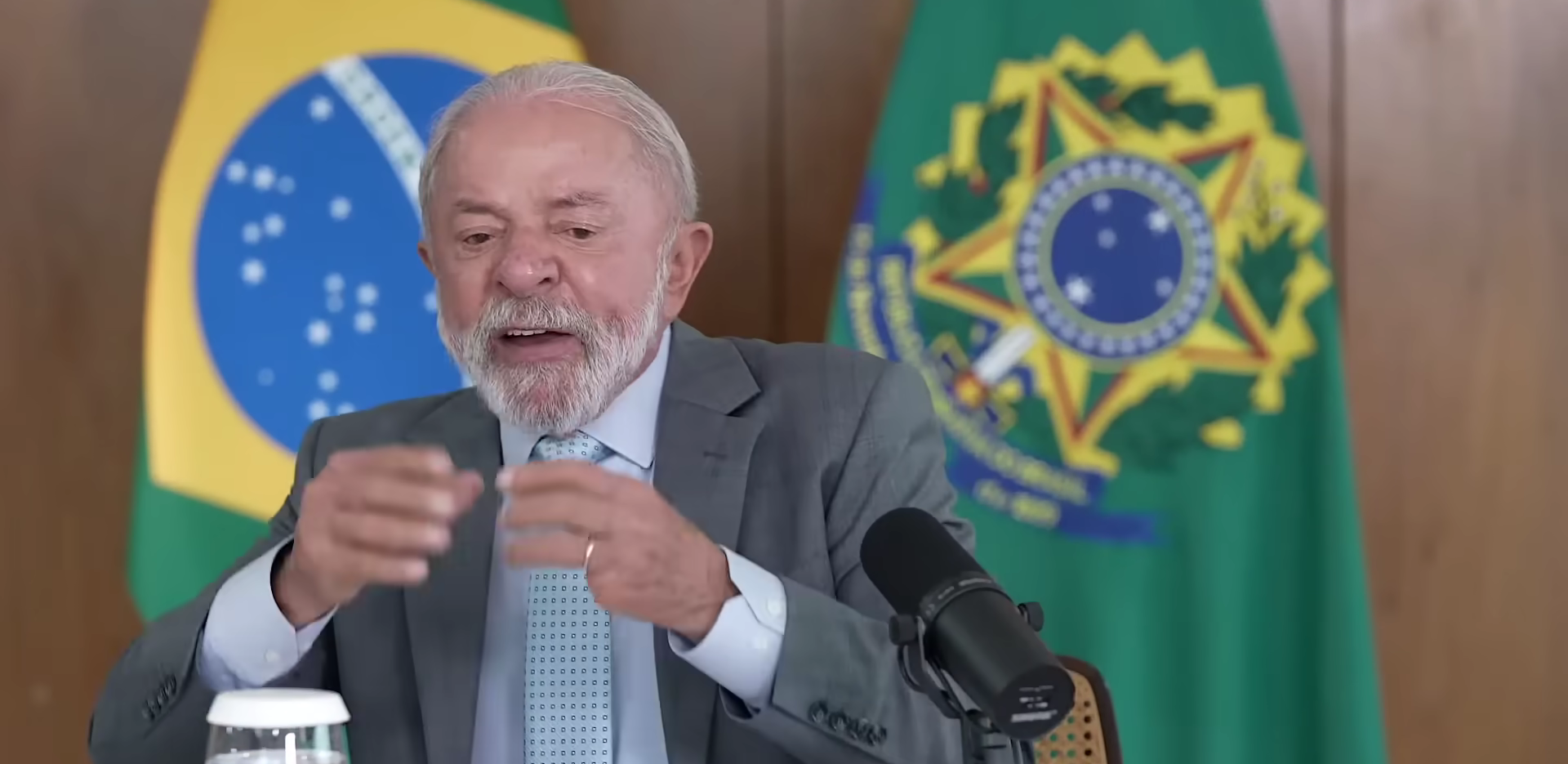 Lula amplia liderança sobre Flávio Bolsonaro após escândalo Dark Horse