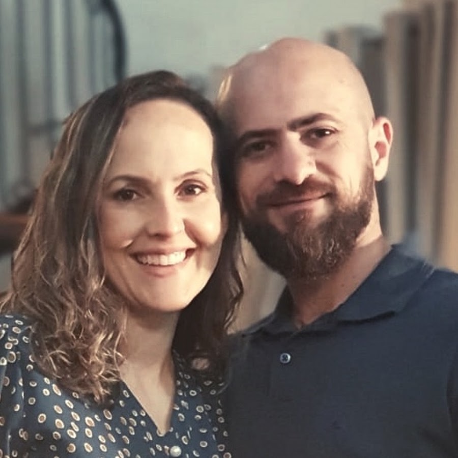 Casal católico Dea Camargos e Tiba Camargos são processados e obrigados a encerrar o homeschooling