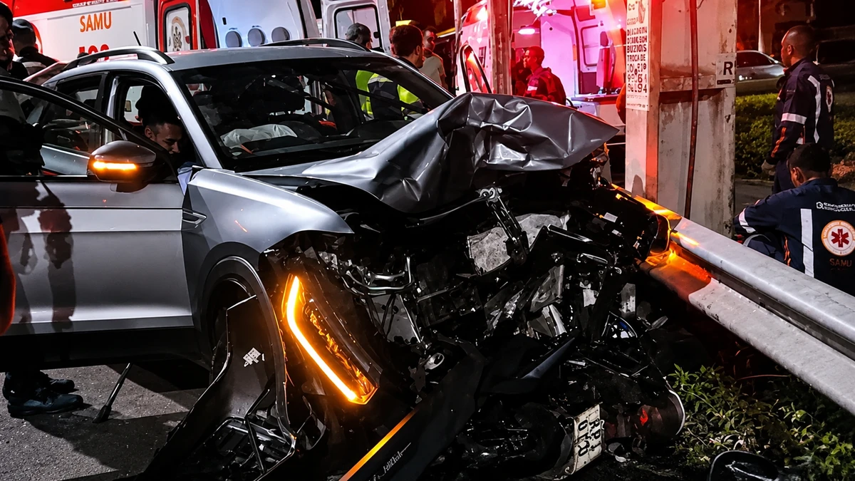 Motorista de aplicativo e passageira perdem a vida em colisão na RMS